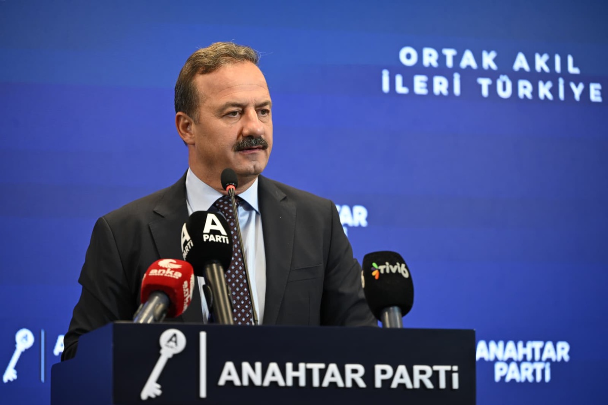 Yavuz Ağıralioğlu, Manisa Akhisar’daki kazada ölenler için başsağlığı diledi